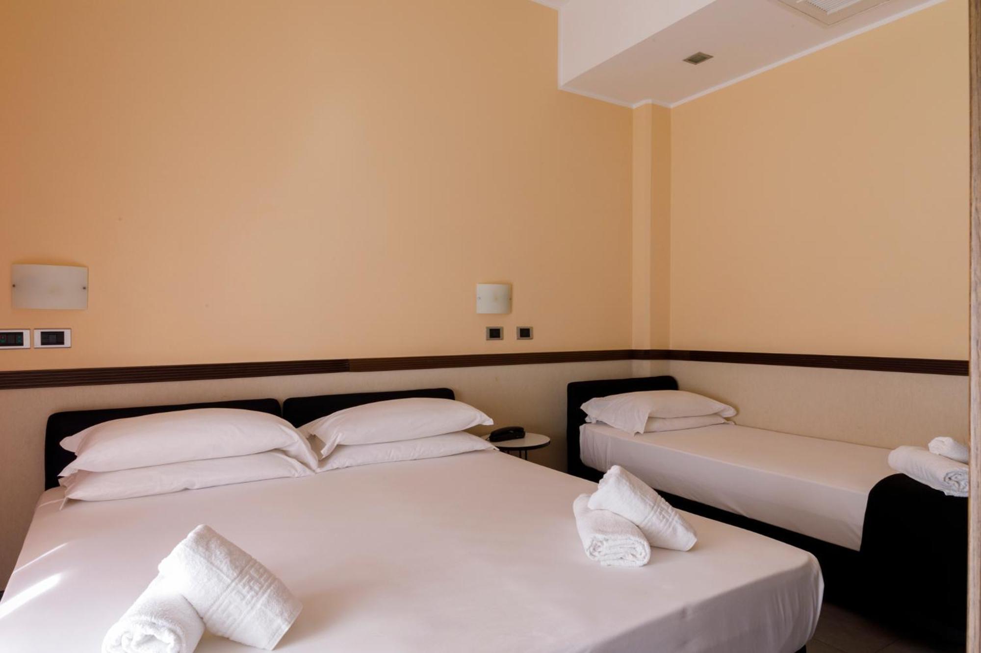 Hotel Derby ริมินี ภายนอก รูปภาพ