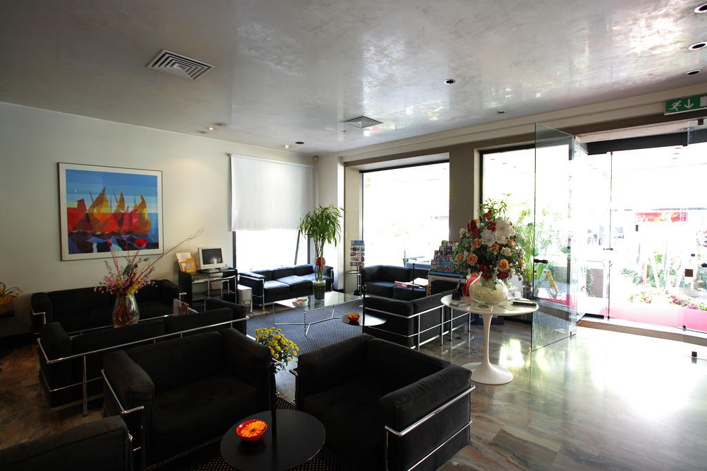 Hotel Derby ริมินี ภายนอก รูปภาพ