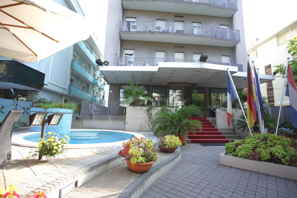 Hotel Derby ริมินี ภายนอก รูปภาพ